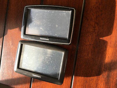 TomTom XL 4EG0.001 4.3'' Wide Screen GPS Receiver Navigator system Unit only