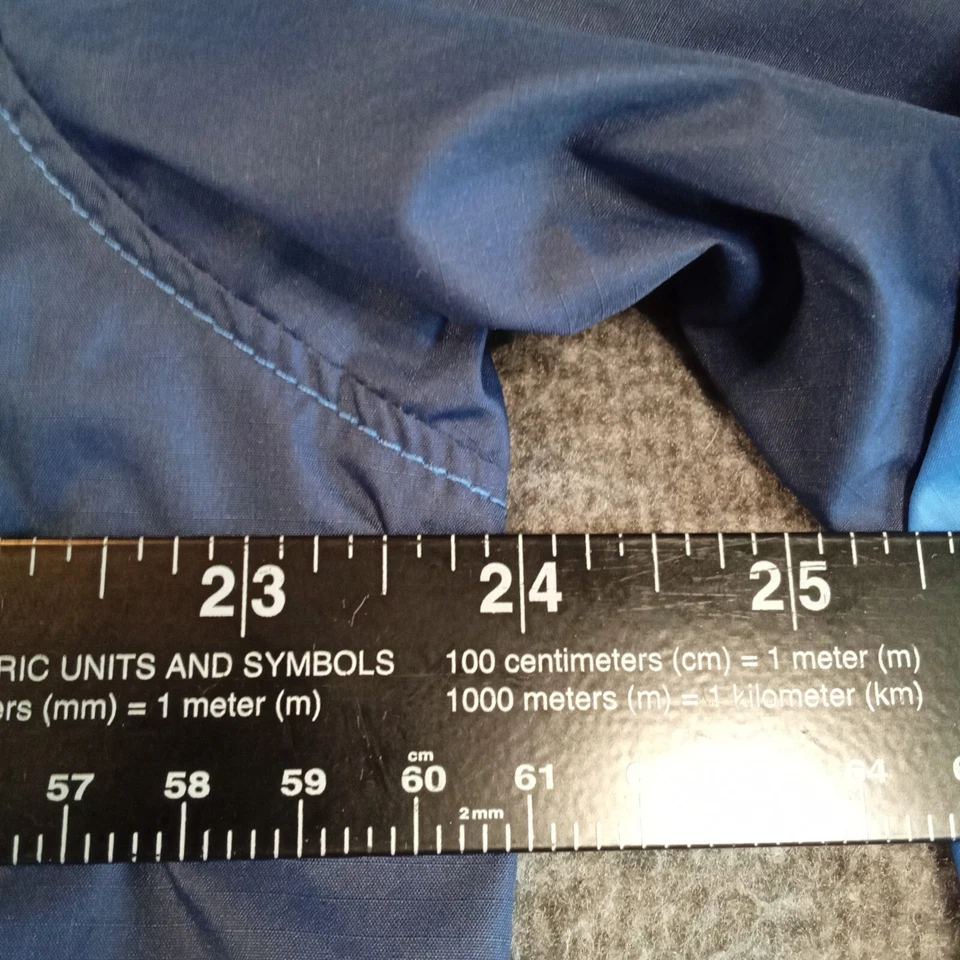 Женский дождевик Sierra белый очень большой синий упаковываемый на молнии Think Outside - Изображение 3 из 4