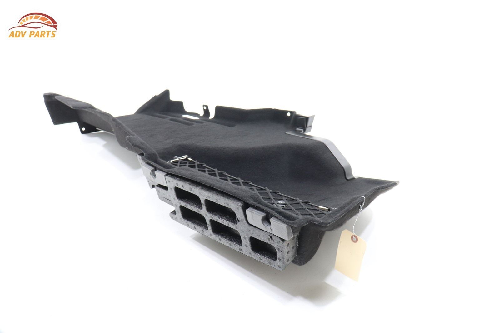2014 - 2020 MASERATI QUATTROPORTE TRUNK RIGHT QUARTER PANEL TRIM COVER OEM