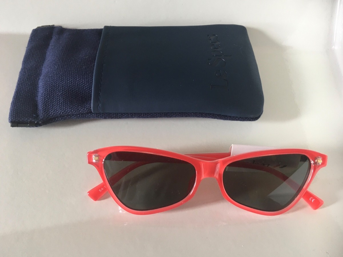 Le Specs Situationship Sunglasses in Red Hot with Khaki Mono Lenses MIRCO IS IN ? /// Best seller  main image 3