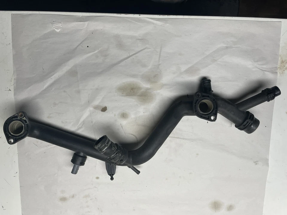 Coolant Radiator Water Pipe Hose For 2008 Audi  A6  06E 121 045E - Image 4 of 4