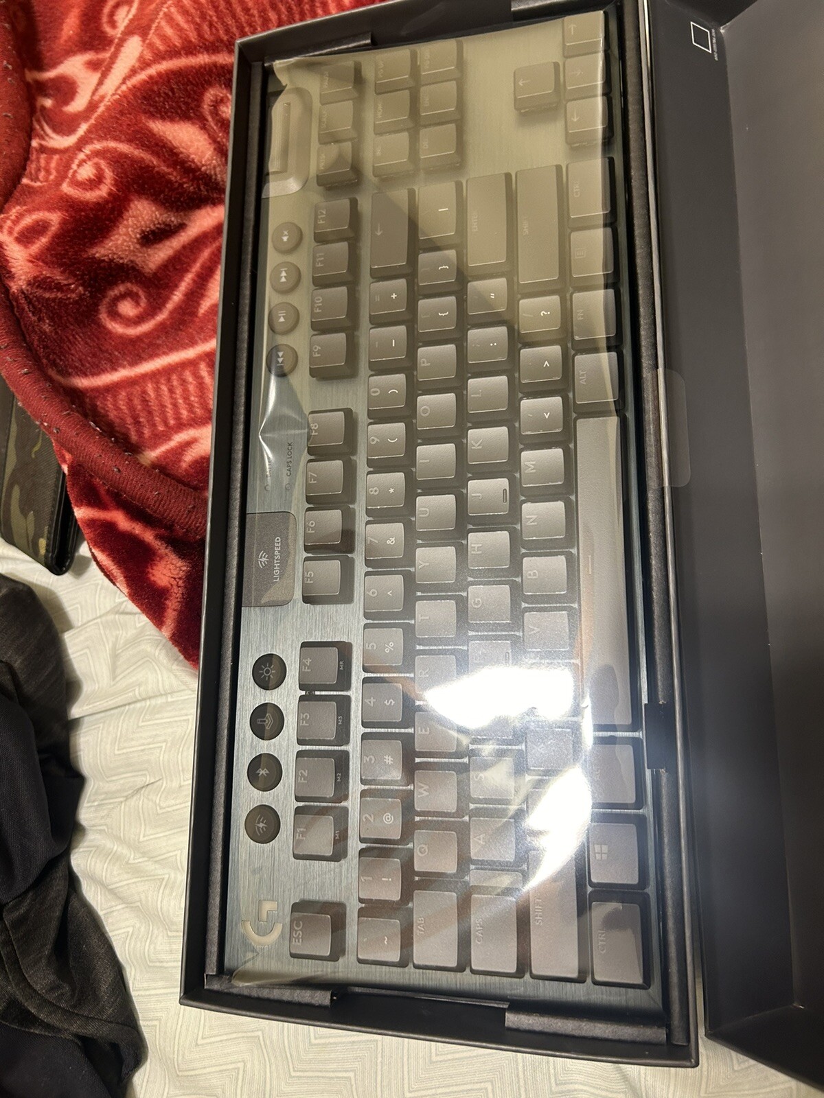Picture 1 of 6