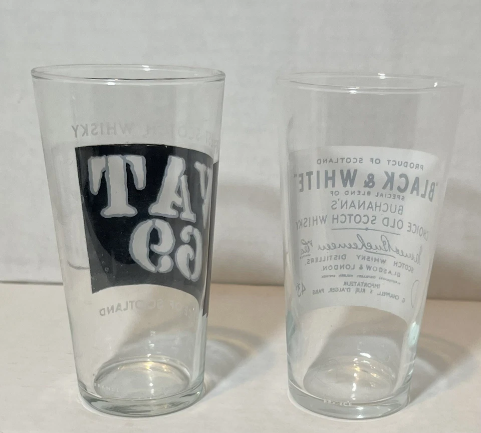 (2) Whiskey Advertisement Glasses-Buchanan’s Black & White/VAT 69 5.25” - Image 2 of 4