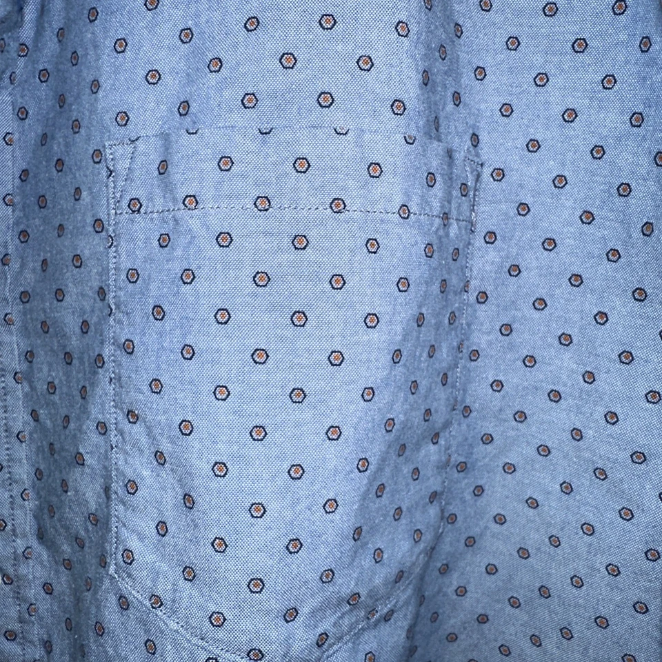 Fossil 54 Button Down Mens Shirt Size L circle dot pattern Classic fit blue - Image 3 of 4