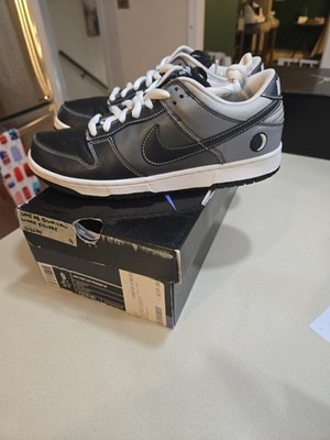Size 9 - Nike Dunk Premium SB Low Lunar Eclipse East VERY CLEAN BEST PRE OWNED $