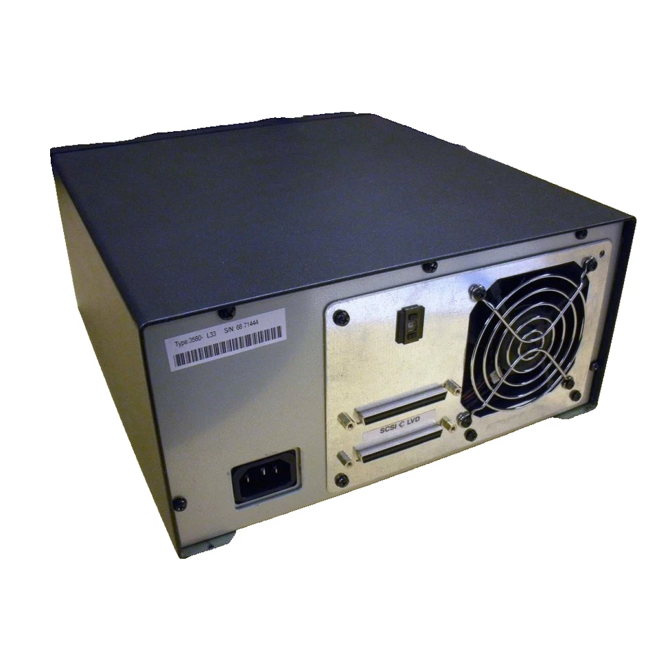 IBM 3580-L33 / 23R5922 400/800GB Ultrium LTO-3 External SCSI LVD Tape Drive - Image 2 of 3