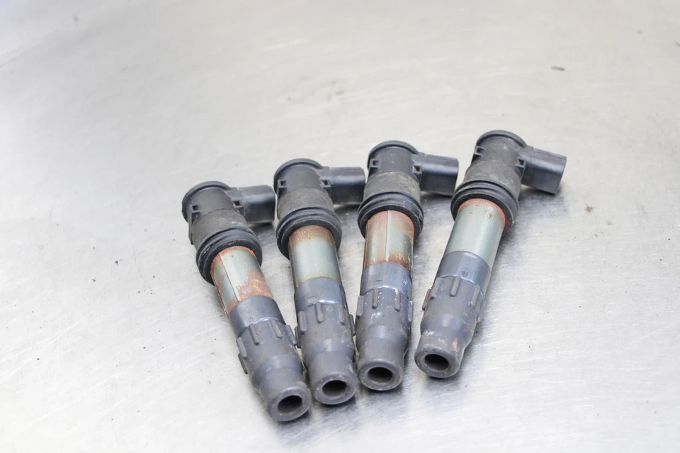 09 11 2009 SUZUKI GSXR1000 GSXR 1000 BOBINAS DE ENCENDIDO BOBINA TAPAS DE BUJÍA Foto 4 de 4