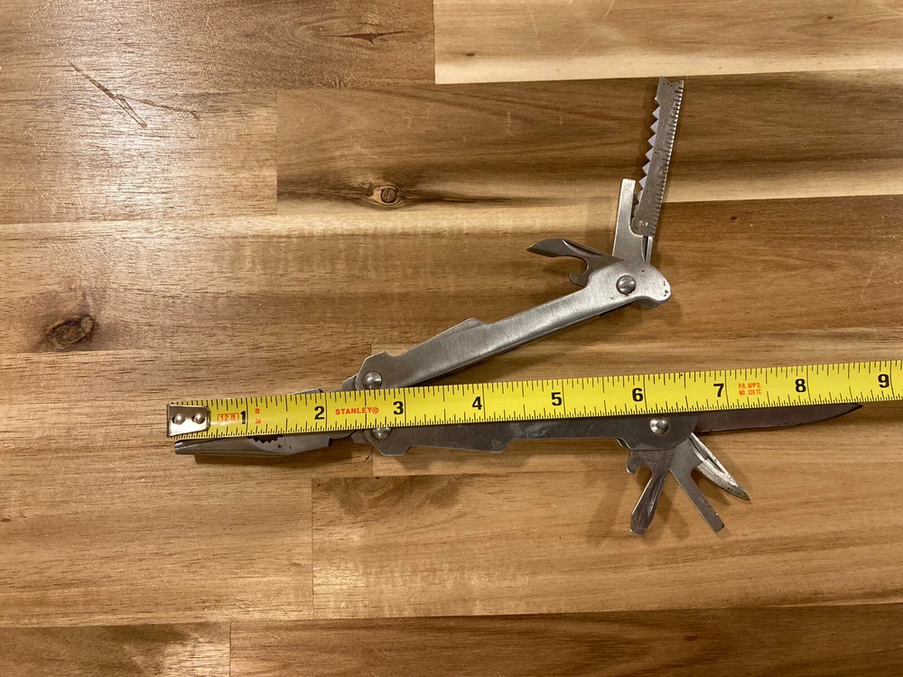 Multi Tool 12 in 1. Stainless Steel. Pre-Owned