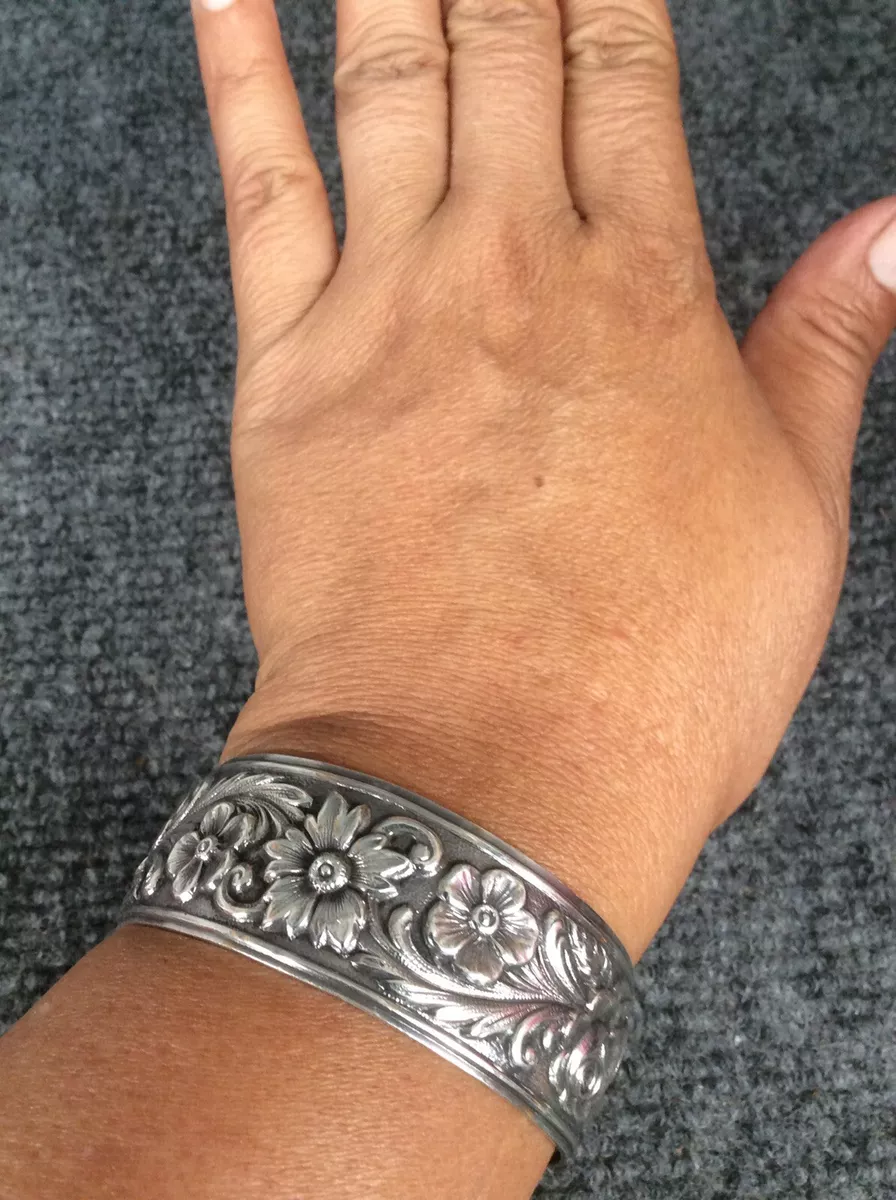 Flower cuff bracelet deals
