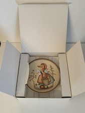 1989 Hummel Relief Plate “Meditation” First of Friends Forever Series By Goebel