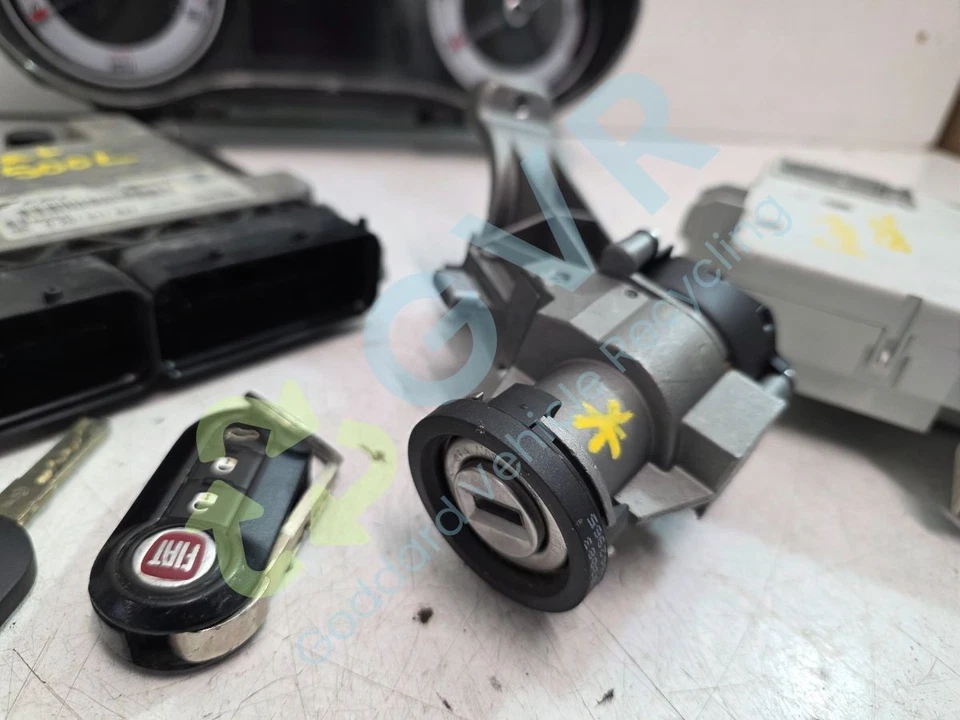 FIAT 500L MULTIJET POP STAR MK1 (73) 2013-2017 Engine ECU Kit 55259747 - Image 4 of 4