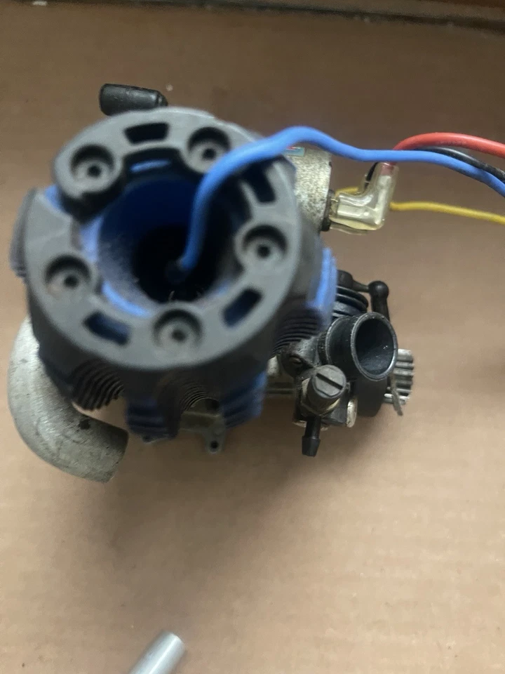 Traxxas 3.3 Nitro Engine / Tmaxx /4tec - Image 4 of 4