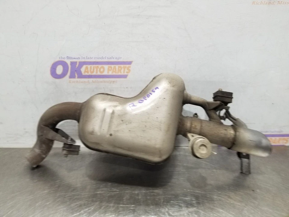11 2011 BMW Z4 S DRIVE 35I 3.0L RWD MUFFLER EXHAUST AND TIP RIGHT PASSENGER Foto 2 de 4