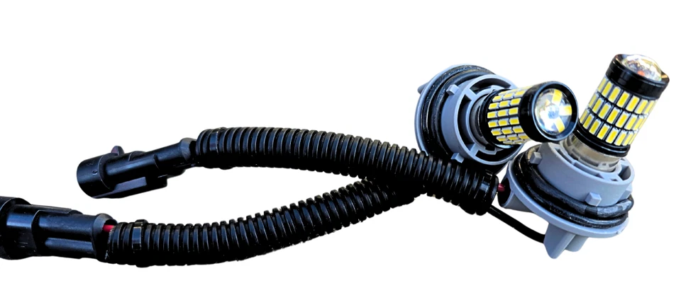 1000 LUMEN **LED** PROJECTION Polaris Headlight Bulbs 81169, 61189, 4030059  - Image 2 of 4