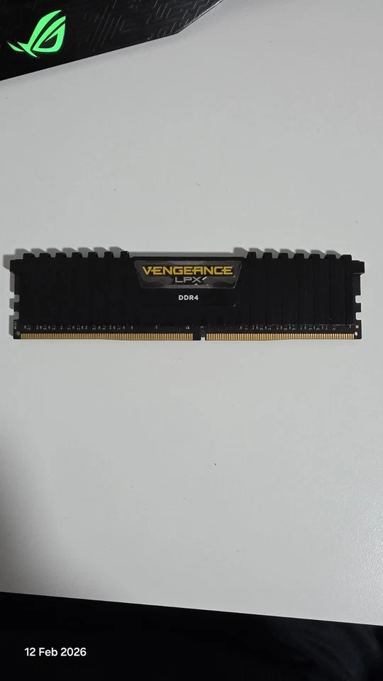 Vengeance LPX 16gb (4x4) DDR4 2400Mhz - Image 1 of 1