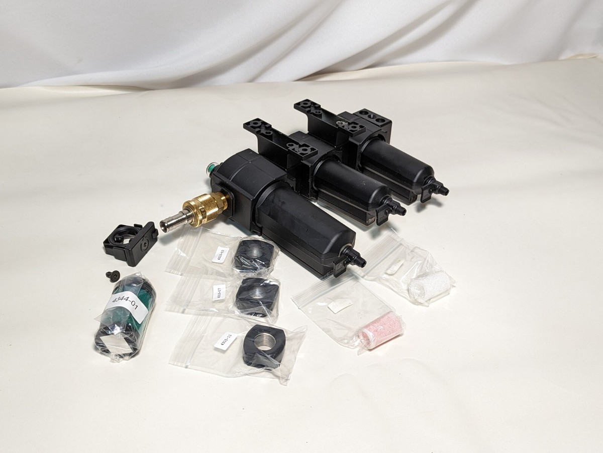 Norgren Excelon F73G-4AD-QD3 filter with two other filters Norgren Excelon F73G-4AD-QD3 filter with two other filters