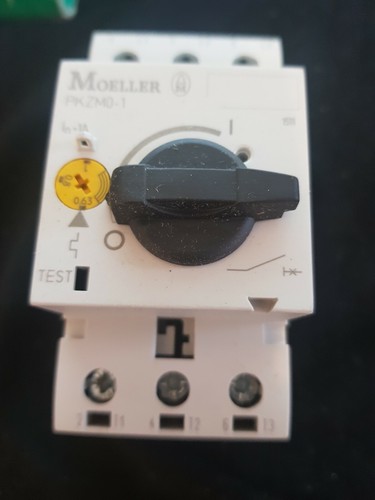 KLOCKNER MOELLER EATON DIL/R/22-G 110V 16A DIL/08-31-s 220V10A PKZM0-1 0.63-1.0A - Picture 7 of 16