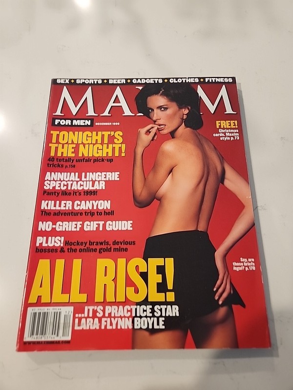 December 1999 Maxim Men's Magazine #24 LARA FLYNN BOYLE RARE