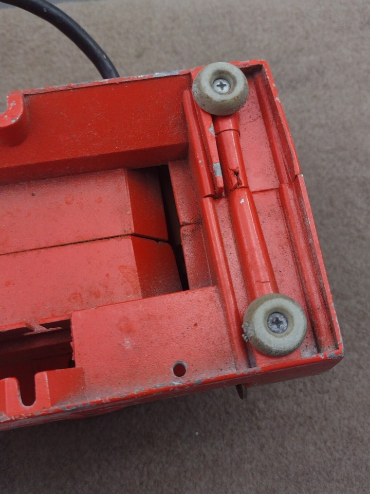 Vintage USA Kmart 41/2" Bench Grinder 115 Volt 3.2 Amp 3500 RPM Table