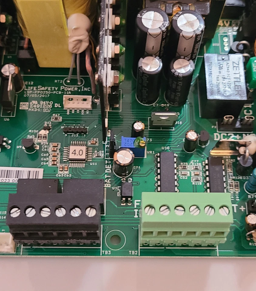 Fuente de alimentación/placa de cargador LifeSafety LSP-FPO250 FlexPower Foto 2 de 4