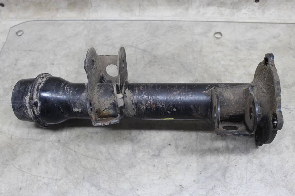 Tubo portador eje trasero izquierdo 98-02 Suzuki Quadrunner 500 OEM 61200-09f00 Foto 2 de 4