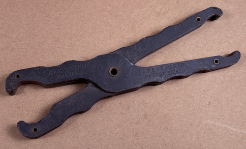 Ideal Sycamore, Illinois USA Safe-T-Grip Pocket Size Fuse Puller 0-30 31-60