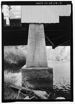 EAST ABUTMENT, PIER - CONCRETE - Pengra Bridge, Spanning Fall Creek, Place Road