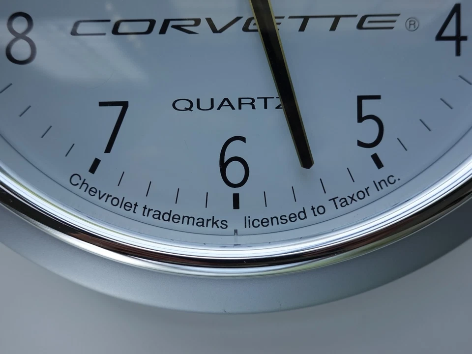 Chevrolet Corvette Quartz Wall Clock New Day/Date Official Licensed - Image 2 of 4