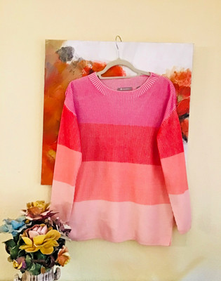 ELEGANTER PULLOVER GR M OVER SIZE. SEITEN SCHLITZE 10 cm