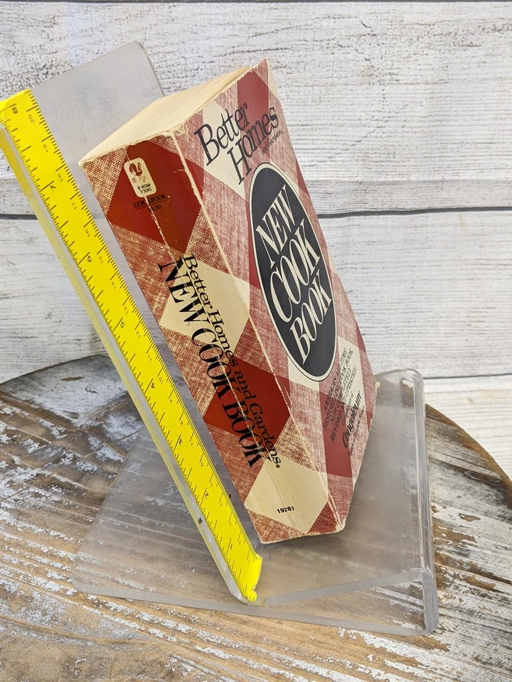 Better Homes & Gardens New Cookbook (Red Checkered Cover) Paperback 1982 - Image 2 of 4