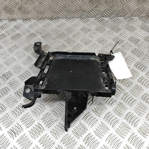 Audi A4 Allroad B9 Motorsteuergerät Halterung 8W0907647A 2.0D 140kW 2017