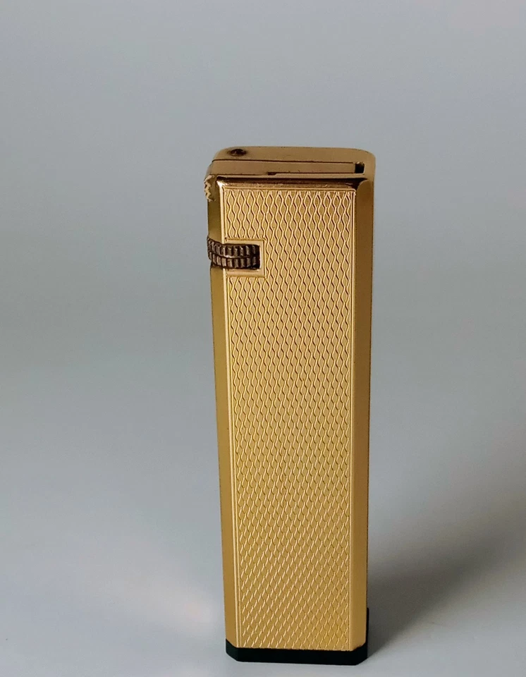 Encendedor de rodillos delgado Win dorado de colección 2 11/16" hecho en Japón Foto 3 de 4