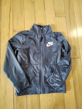 NIKE ZIPUP JACKET BOYS KIDS SIZE 6/7yrs GRAY