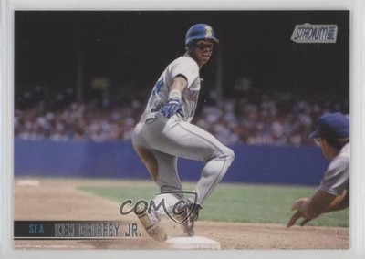 2021 Topps Stadium Club Ken Griffey Jr (Horizontal On Third Base) #223 HOF 0l7e