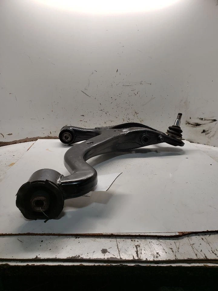 Land Rover LR3 2005-09 pasajero delantero derecho brazo de control inferior suspensión neumática Foto 2 de 4