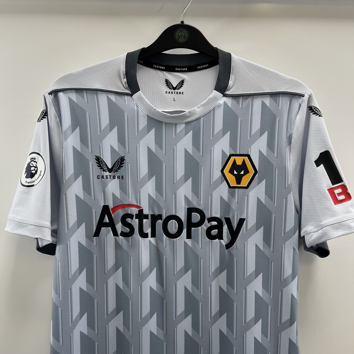 Wolves Matheus Nunes 27 Third Football Shirt 2022/23 Adults Large