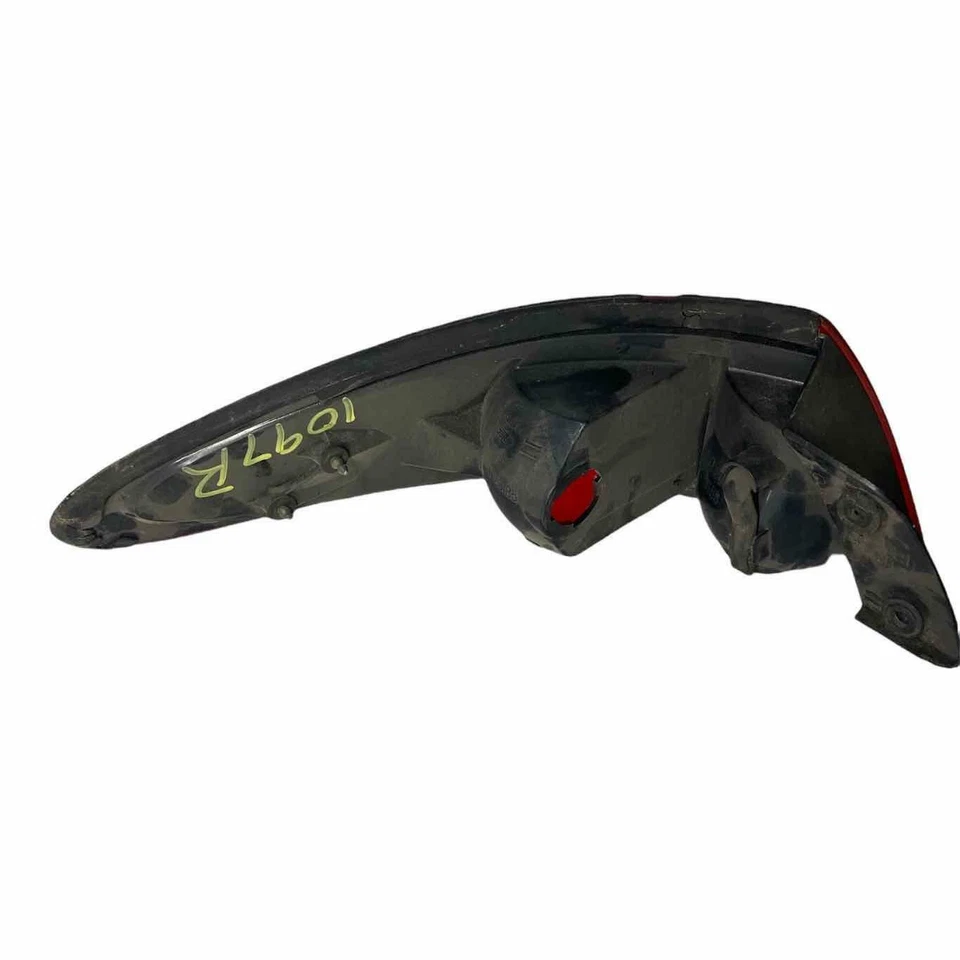 Задний фонарь в сборе для правой пассажирской стороны 98 99 00 01 02 FORD ESCORT - Изображение 4 из 4