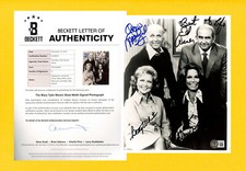 Mary Tyler Moore Betty White +2 Cast Signed Beckett LOA 8X10 Photo Auto BAS COA
