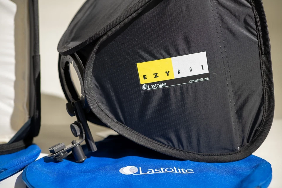 LASTOLITE Professional Ezybox Hotshoe Softbox 15" x 15" - Image 4 of 4