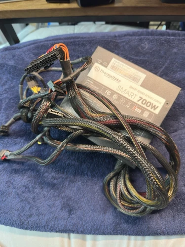 Thermaltake Smart 80 Plus 700w Power Supply - PSSPD0700NPCWUSW