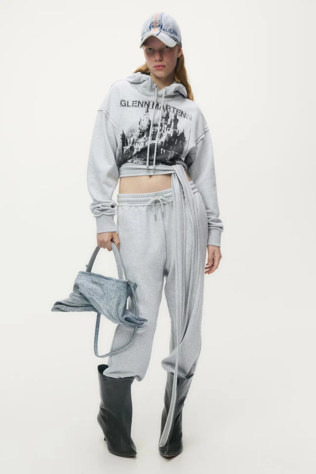 H&M x Glenn Martens Detalle Corbata Estampado Sudadera con Capucha Algodón Sudadera 2025 Foto 2 de 4