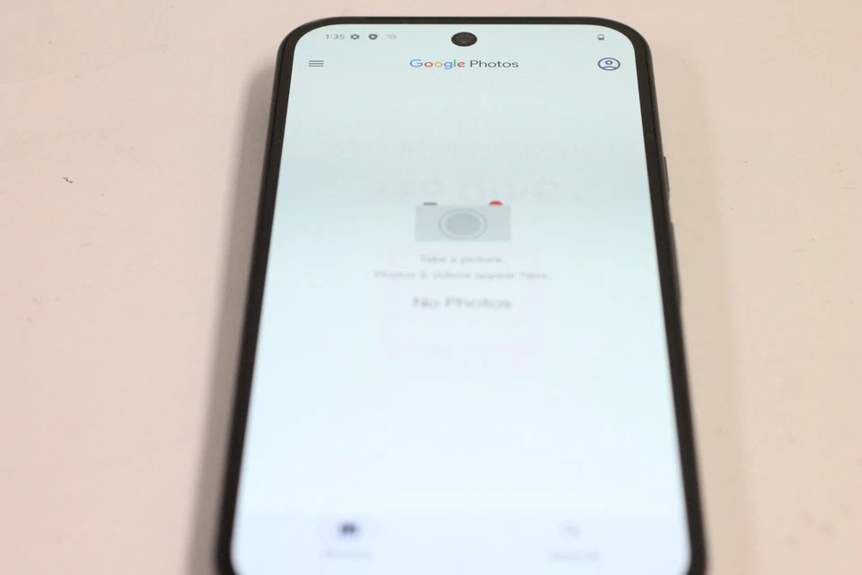 Google Pixel 9 128GB Obsidian, Ottime condizioni, Burn-in del display - Immagine 3 di 4