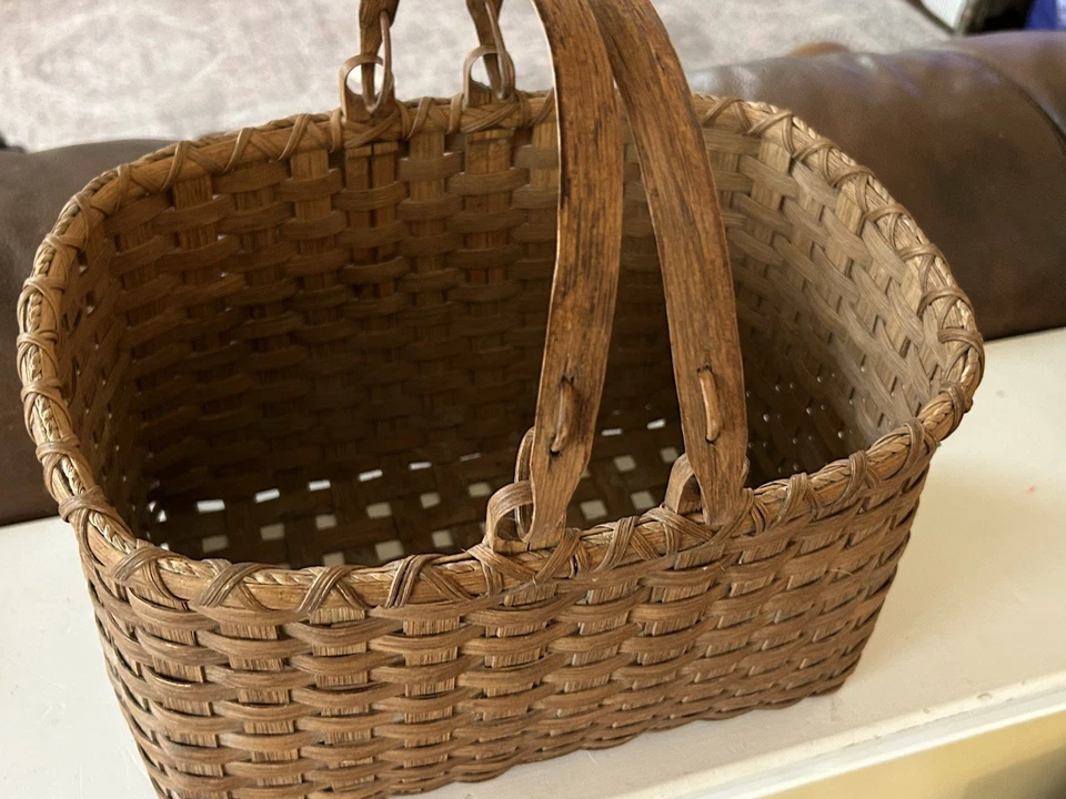 Antigua cesta de recolección de férulas grandes americanas antiguas talladas oscilante asas dobles Foto 3 de 4