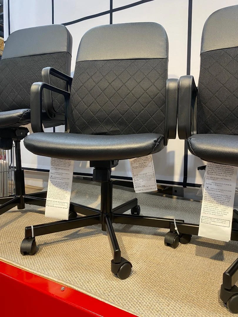 IKEA RENBERGET Swivel Chair Bomstad Black 205.032.84 NEW IN BOX