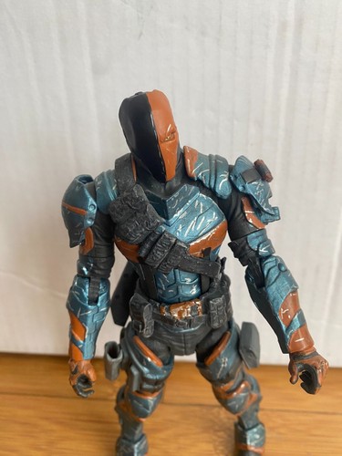DC DIRECT COLLECTIBLES BATMAN ARKHAM ORIGINS SERIES 2 DEATHSTROKE ACTION FIGURE - Picture 2 of 4