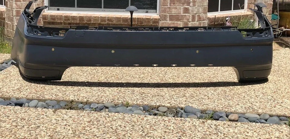 A1648858925 CUBIERTA PARACHOQUES TRASERO MERCEDES BENZ OEM 2010-2012 GL350 GL550 Foto 2 de 4