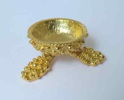 Shiny Brass-Toned 3 Leg Egg Stand/Holder, 2'' Diameter for Hen Egg