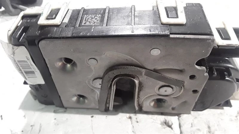 Mercedes Benz E250 E300 E350 E400 E550 E63 2014 actuador de bloqueo de puerta delantera derecha Foto 3 de 4