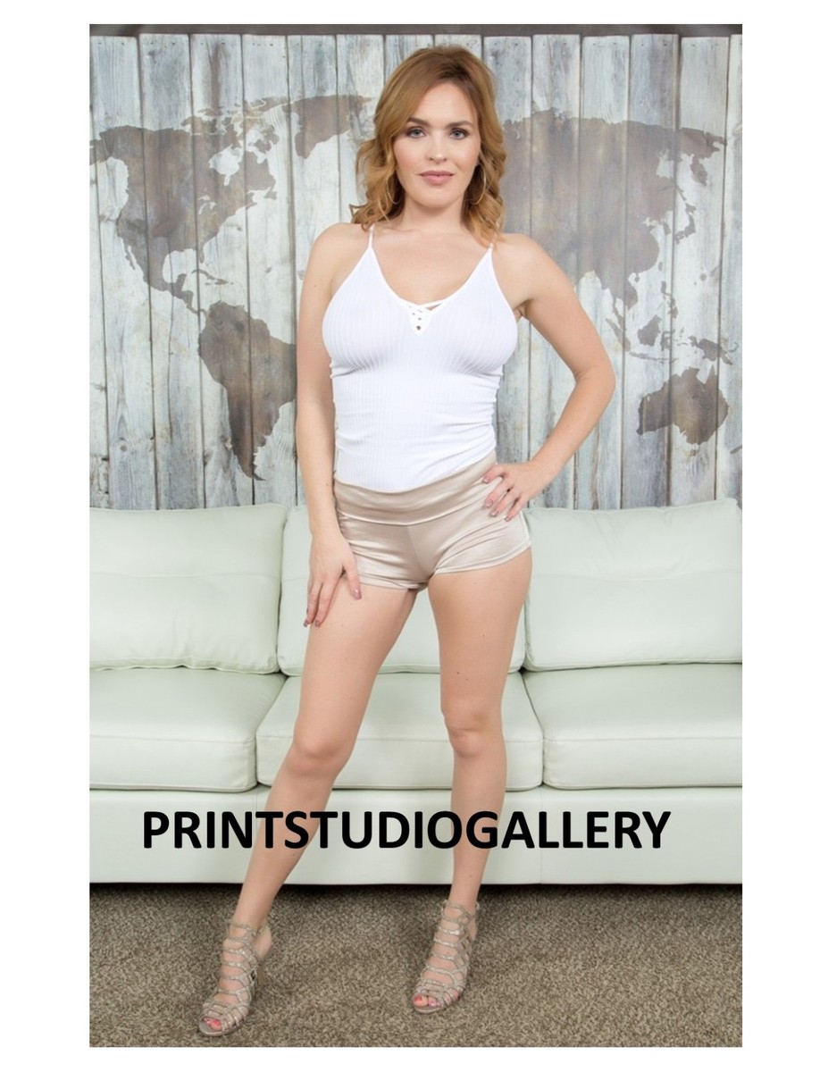 krissy lynn purple dress Krissy Lynn Fashion Style