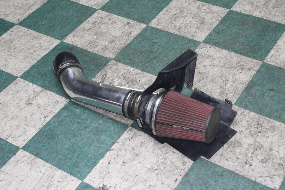 03-06 Silverado 6.0L Aftermarket Spectre Cold Air Intake Cleaner Box Assembly OE Foto 2 de 4